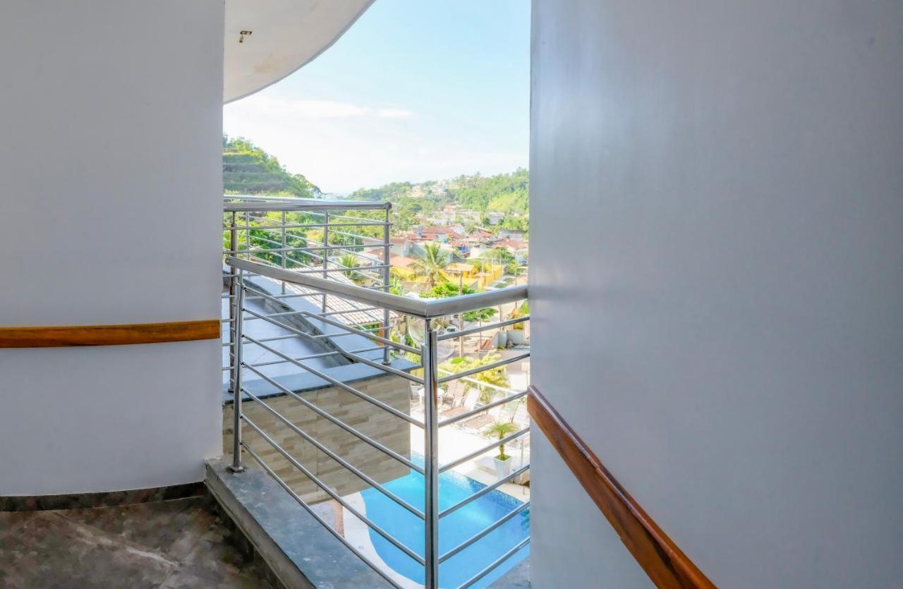 Hospedaria Vitoria Mar Ubatuba Buitenkant foto