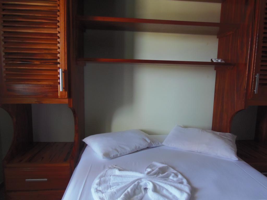 Hospedaria Vitoria Mar Ubatuba Buitenkant foto